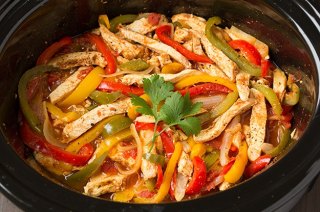 slow-cooker-chicken-fajitas-step6-srgb..jpg